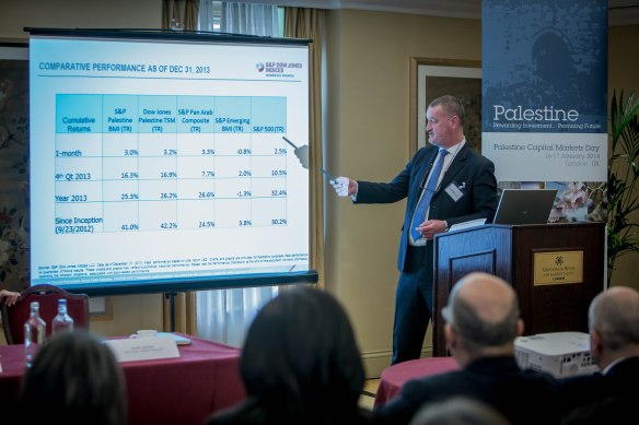 John Davies, Vice President at S&P Dow Jones Indices, explaining PEX's attractions to an audience of investors in London, 17 January, 2014.  Photo:  Mark Green.